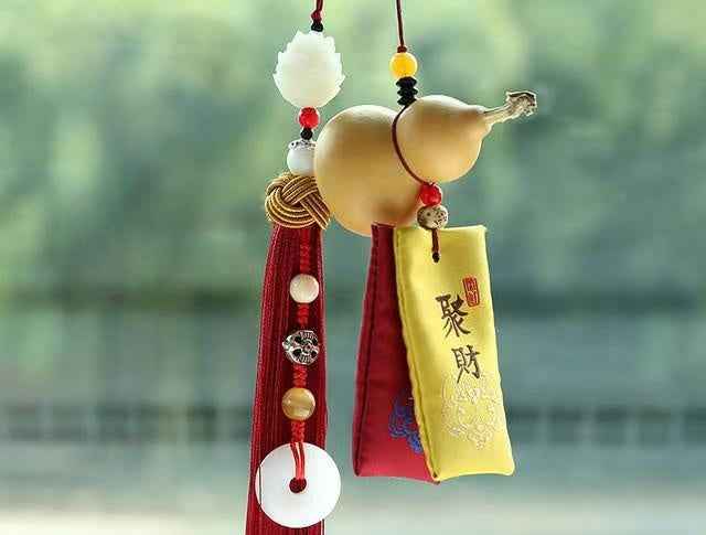 Product Name: Hand-Embroidered Calabash Sachet Pendant - Elegant Car Hanging Decor with Silk Tassel & Sandalwood